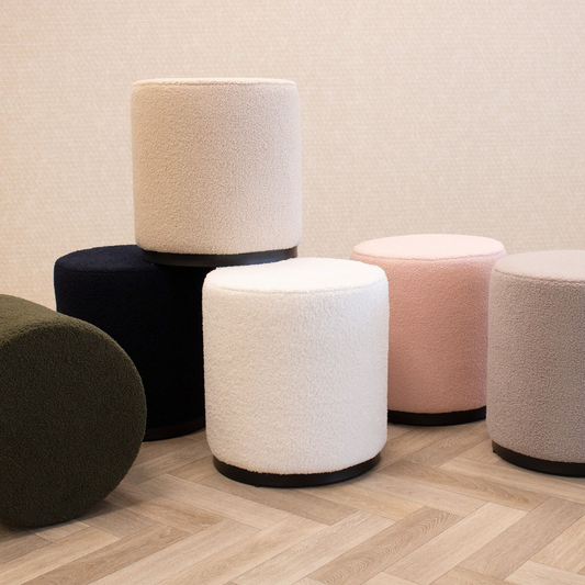 ✨ Rond & stijlvol: de poef die warmte toevoegt aan elk interieur